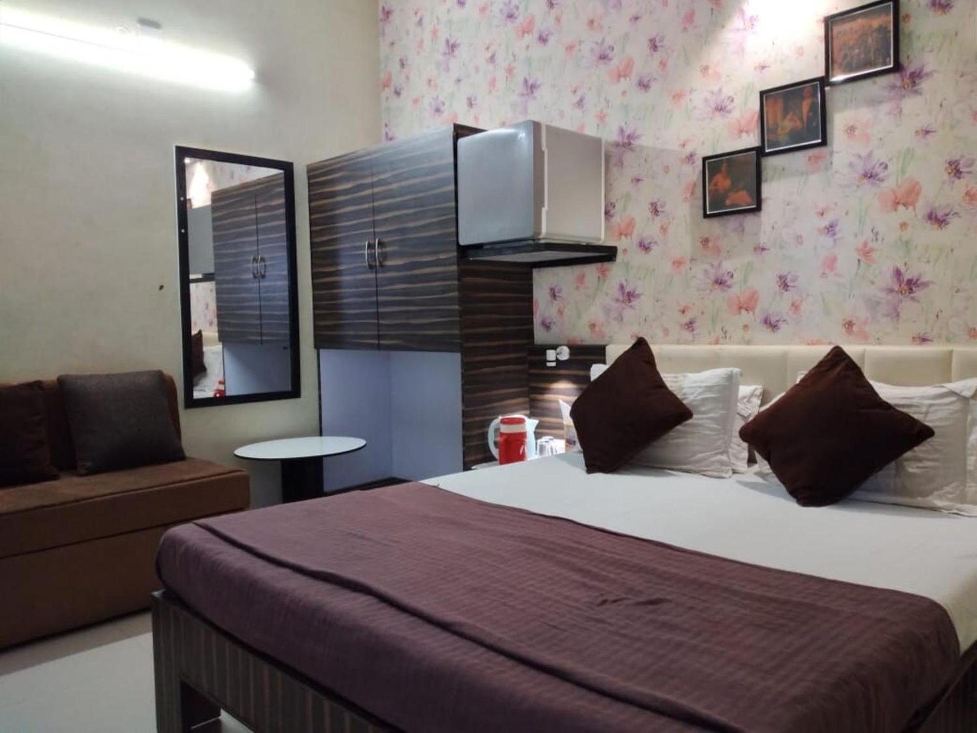 Hotel Chatako Ahmedabad Exterior foto